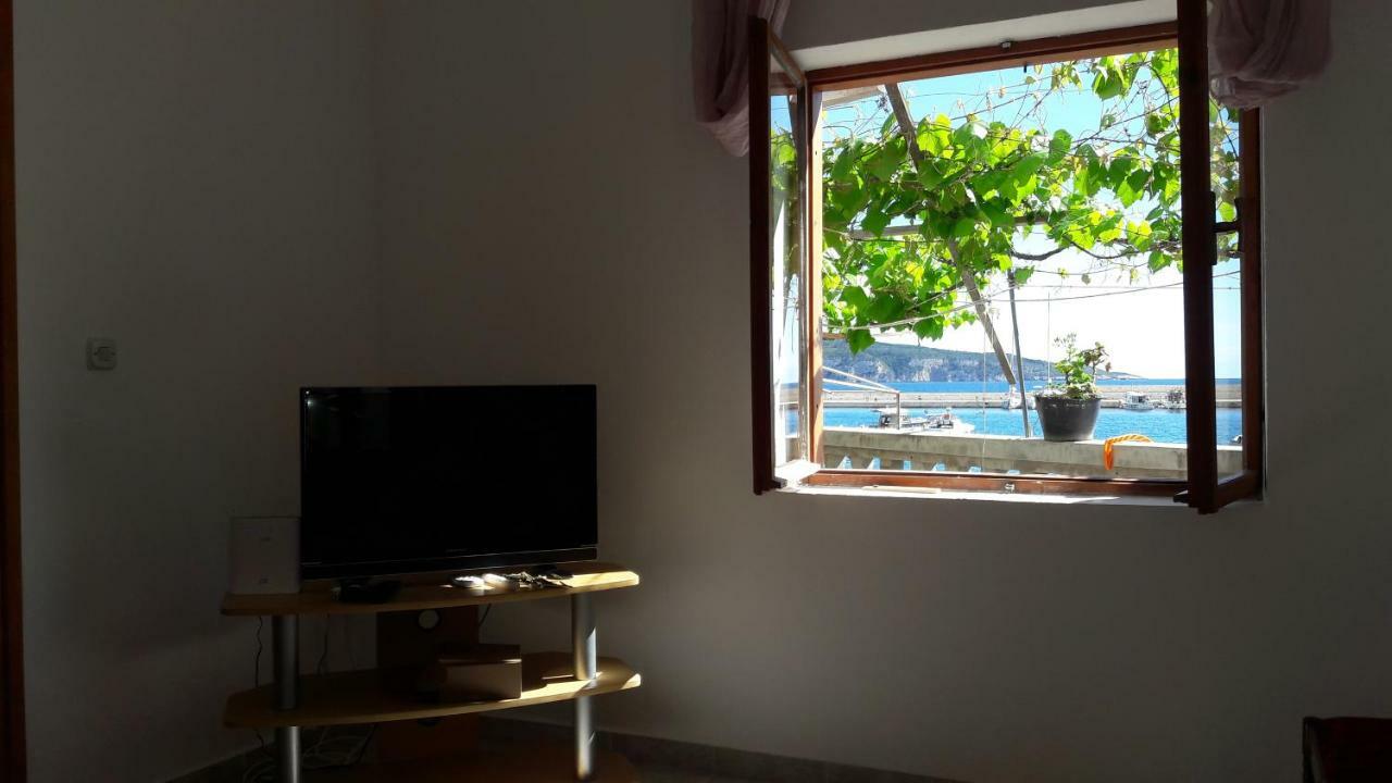 Anka'S Beach Komiza Ngoại thất bức ảnh